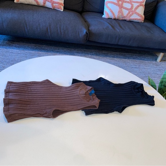 Black and brown set of two different tops medium size - Picture 2 of 3